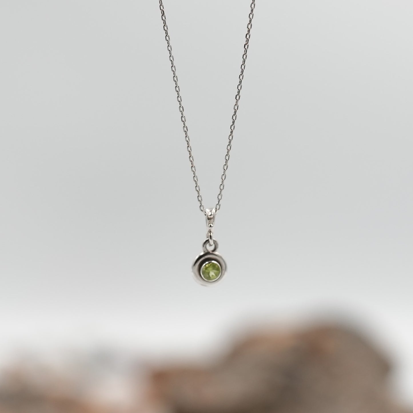 Peridot Gümüş Minimalist Kolye