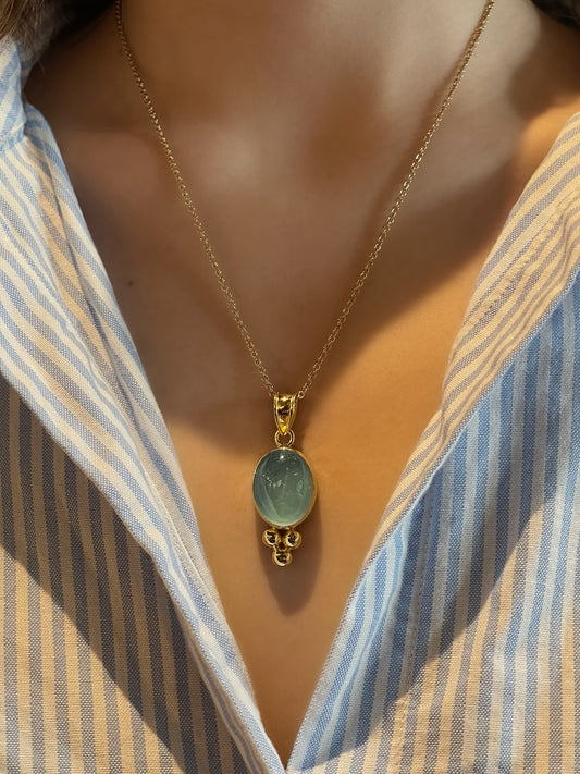 Akuamarin Taşlı Altın Otantik Kolye