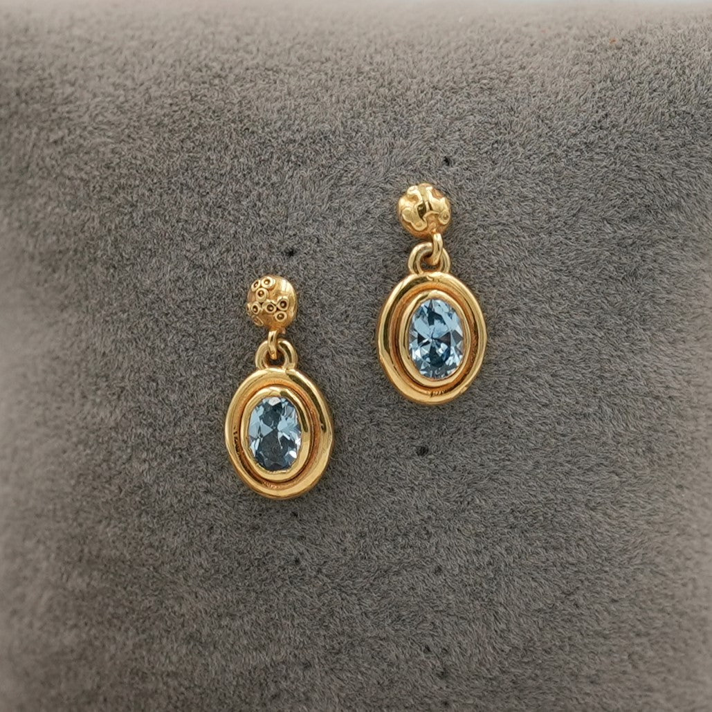 Sallantılı Swiss Mavi Topaz Taşlı Altın Küpe