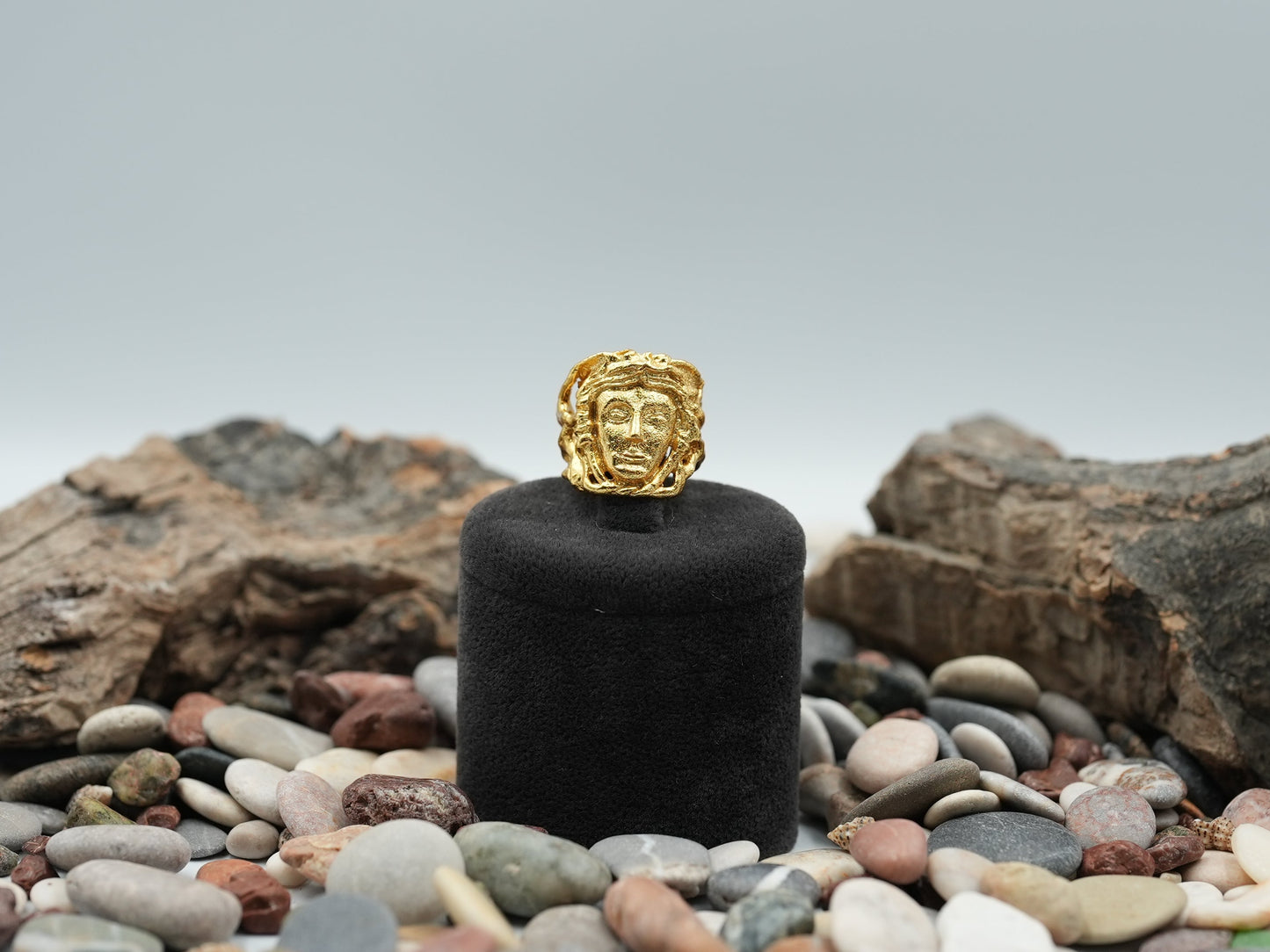 Medusa Ring
