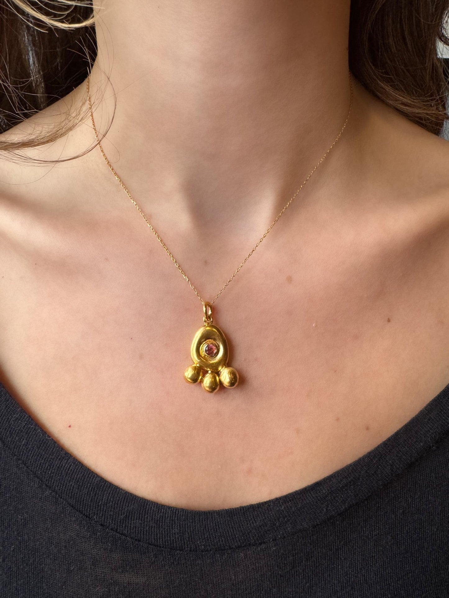 Turmalin Taşlı Altın Otantik Güverseli Kolye