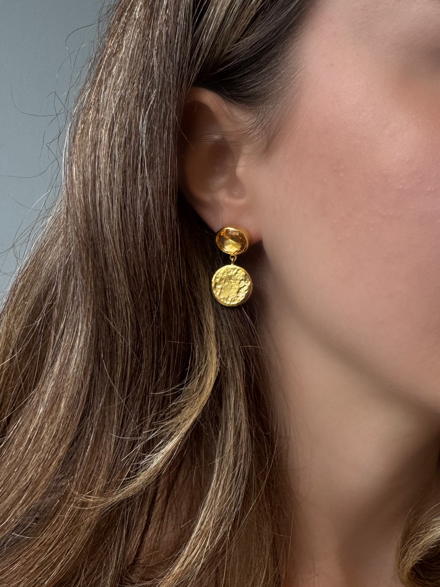 Otantik Dövme 24 Altın Sitrin Taşlı Küpe