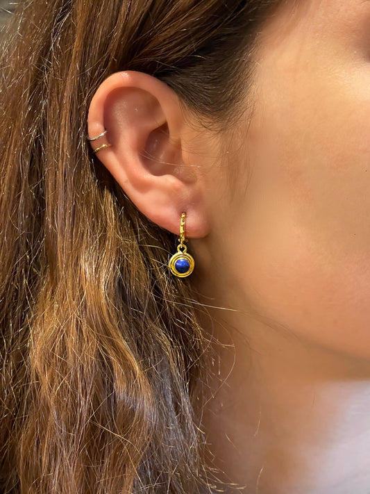 Sallantılı Lapis Taşlı Altın Küpe