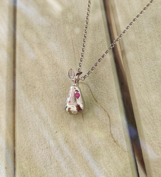 Yakut Taşlı Minimal Vintage Armut figürü Kolye