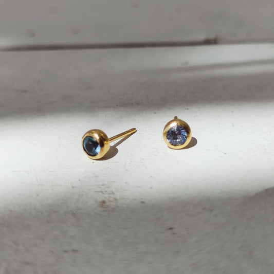 Topaz Altın Minimal Küpe