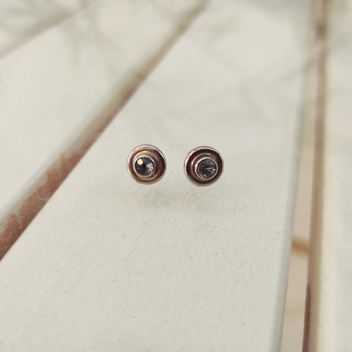 Topaz Rodyum Minimal Küpe