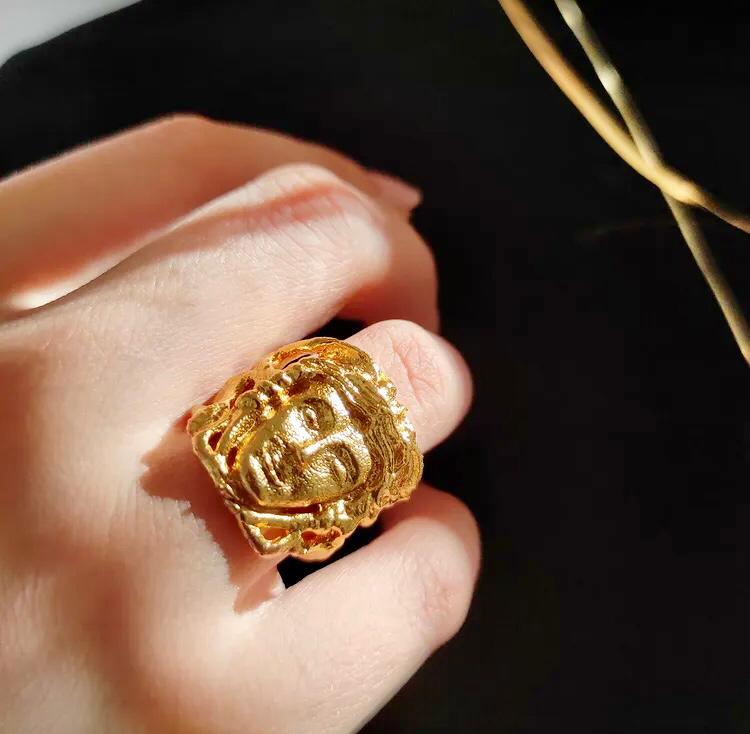 Medusa Ring