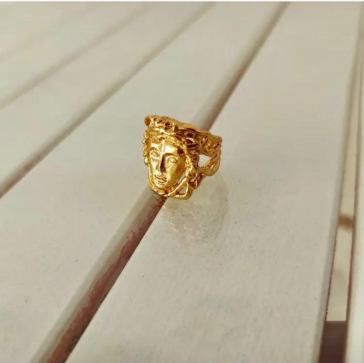 Medusa Ring