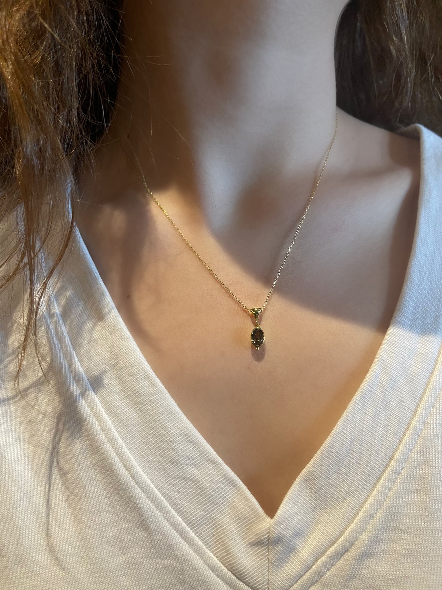 Yakut Güverseli Minimalist Kolye